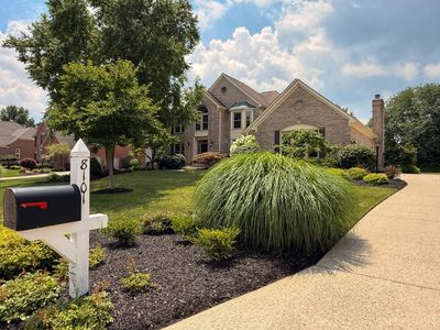 8101 Startinggate Ln