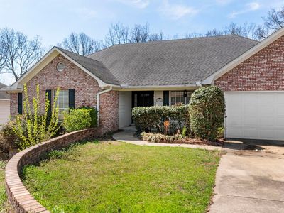7704 Toltec Dr