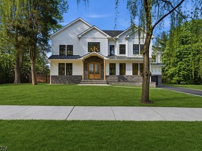 61 Hickory St