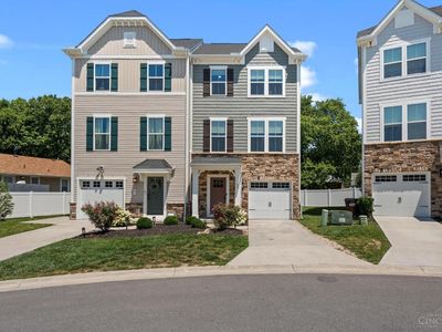 44 Wentworth Ln