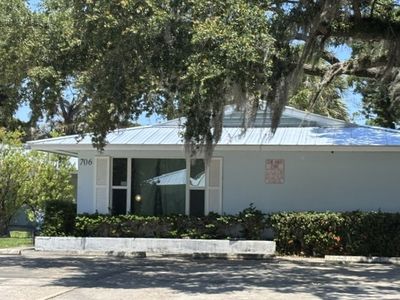 706-720-738 19th St