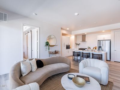 3131 N Central Ave #6014