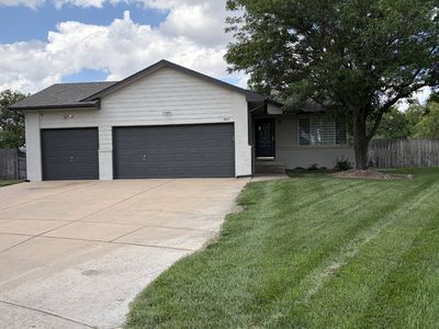 825 N Sunrise Ct