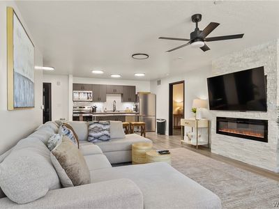 680 6th Ave NE APT 1301