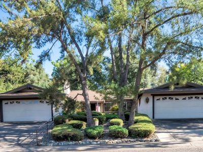 7700-7702 Southcliff Dr