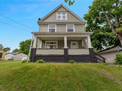 16 Eleanor Ave