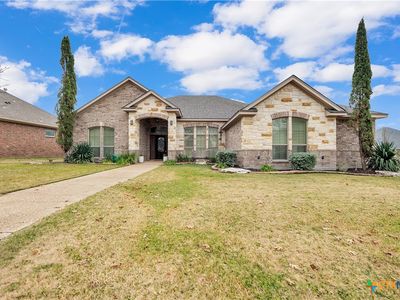 5905 Wooded Creek Cv