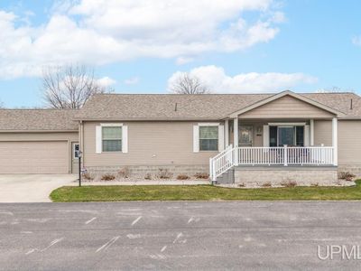 Property at 52 Kenneally Blvd, Gladstone, MI