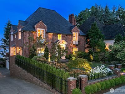 317 W Highland Drive