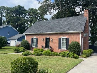 924 Ravenswood Dr