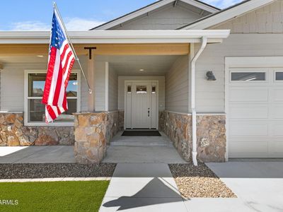 818 S Torrey Pines Dr