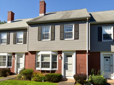 7 Barrington Drive APT C