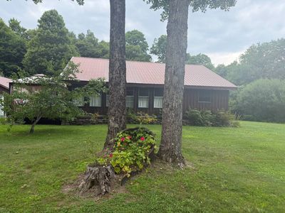 381 Lake Rd