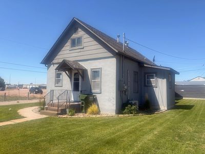 202 E L St
