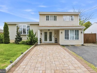 87 Woodview Dr