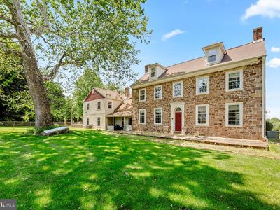 290 Foxcroft Dr