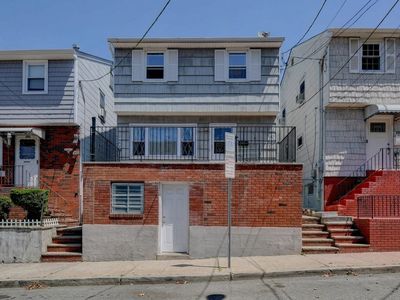 294 Lembeck Ave