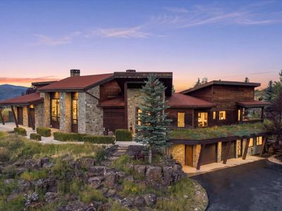 5936 N Triple Crown Trl