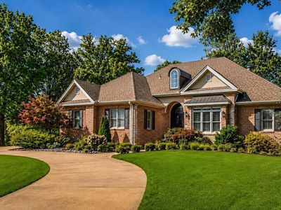 2213 Ridgepointe Dr