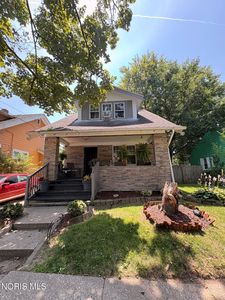 1929 Barrows St
