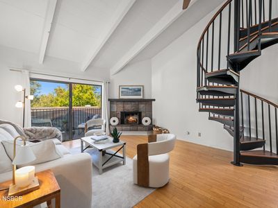 976 Miramonte Dr APT 4