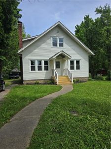 107 & 105 S Edwards St