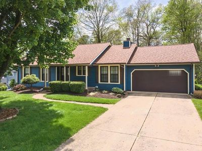 23 Norfolk Dr