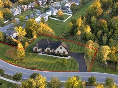 370 Renaissance Dr