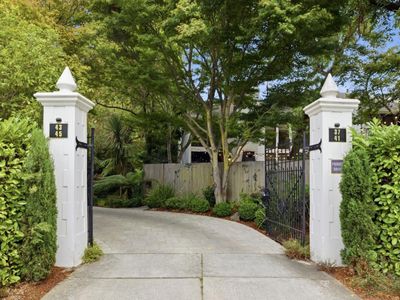 37 Baywood Ave