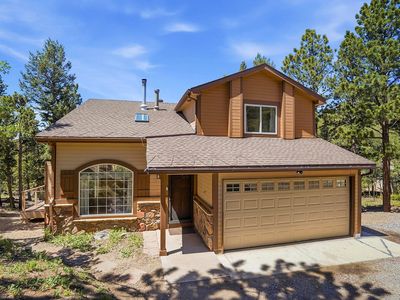 212 Elk Pl