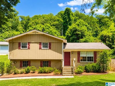 Property at 617 Dogwood Dr, Birmingham, AL