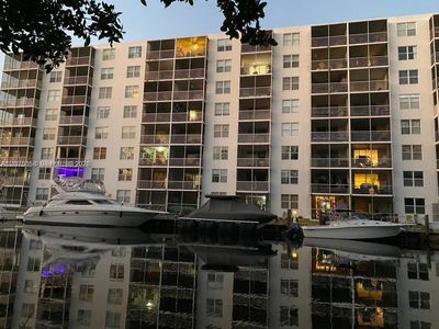 3660 NE 166th St APT 705