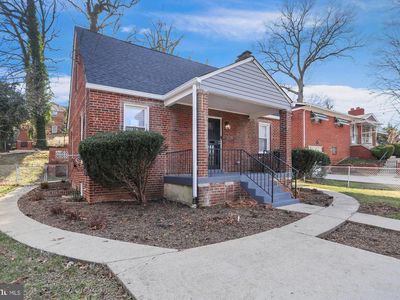 3139 M St SE
