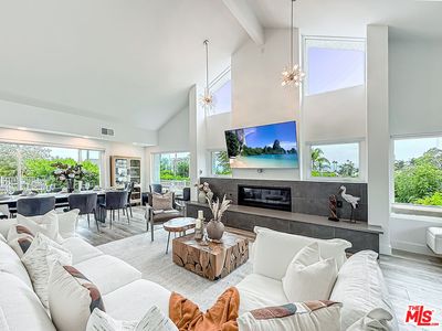 3536 Malibu Country Dr