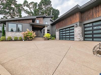 212 Kurth Meadow Ave SE