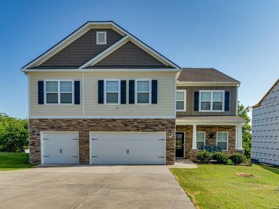 646 Lakeshore Cv