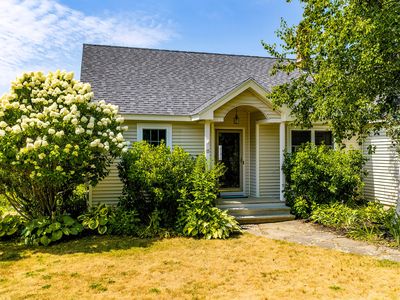 15 Hawthorne Lane