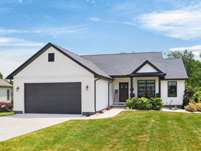 1085 Apple Valley Dr