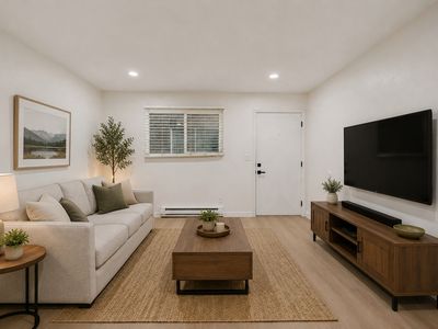 7923 S Main St Stop W