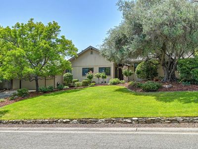 4821 Saint Thomas Dr