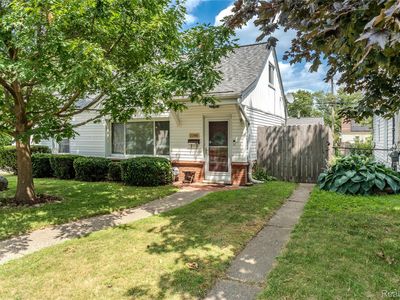 Property at 22860 Rosalind Ave, Eastpointe, MI