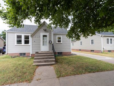 207 8th Ave
