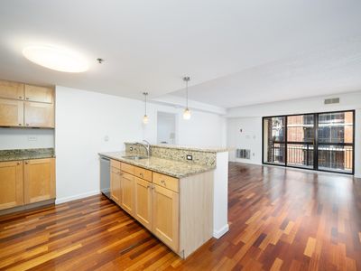 700 1st St APT 12N