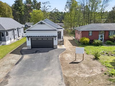 7B Parkview Avenue