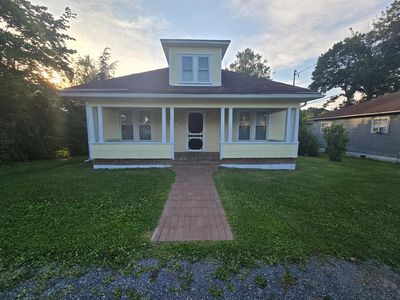 213 Ridge Ave