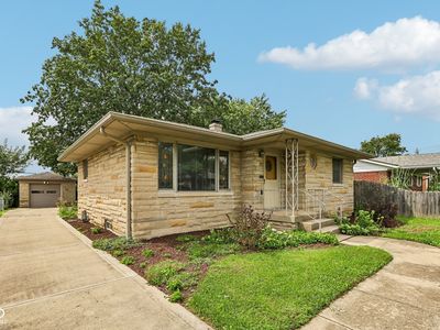 1214 Lesley Ave