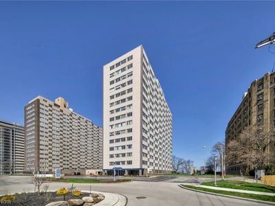 12520 Edgewater Dr APT 806