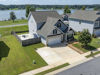 3175 Boardwalk Ln