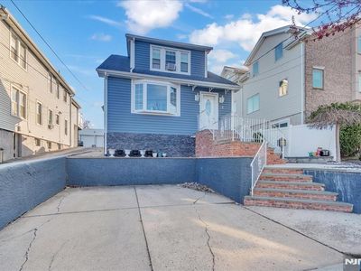 644 Valley Brook Ave