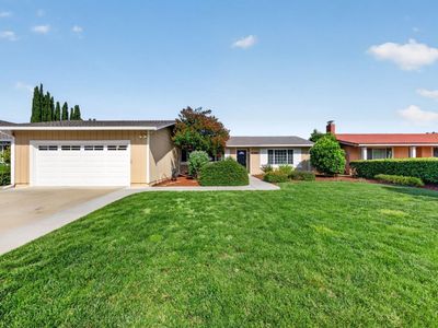 6098 Calle Esperanza